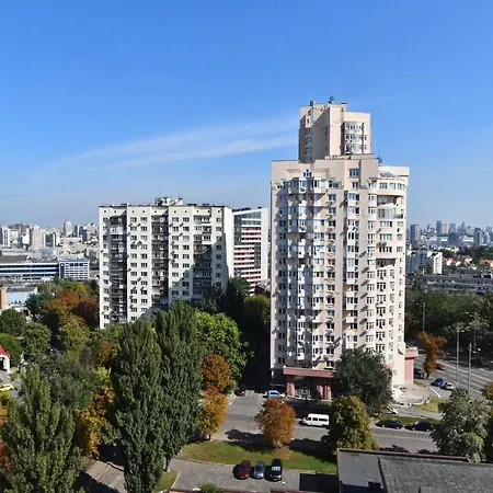 Apartament On Vasylia Lypkivskoho 24 Kyiv Exterior photo