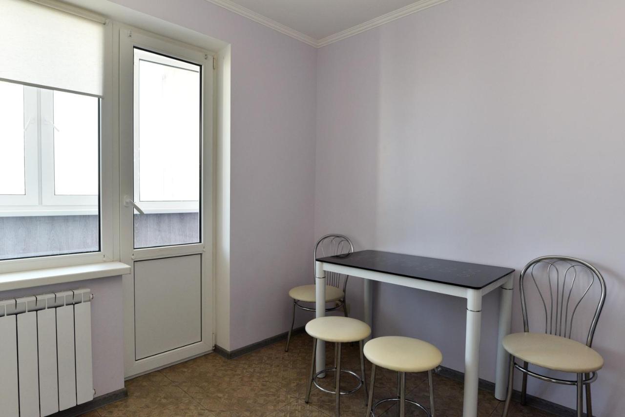 Apartment On Vasylia Lypkivskoho 24 *