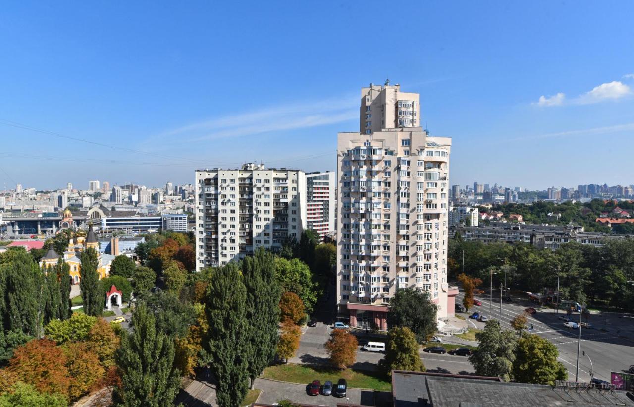 On Vasylia Lypkivskoho 24 Kiew